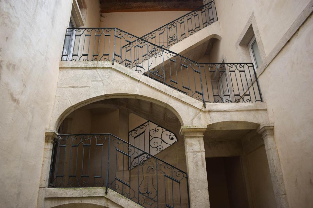 Appartement Classe "La Tour" Dole Ngoại thất bức ảnh